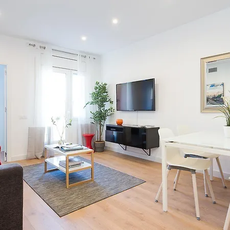 Opening Doors Sagrada Familia Ii Apartment *